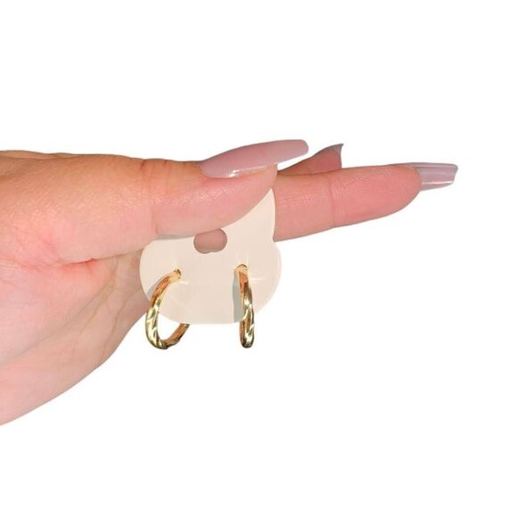 Small Gold Hoop Earrings - Picture 1 of 1